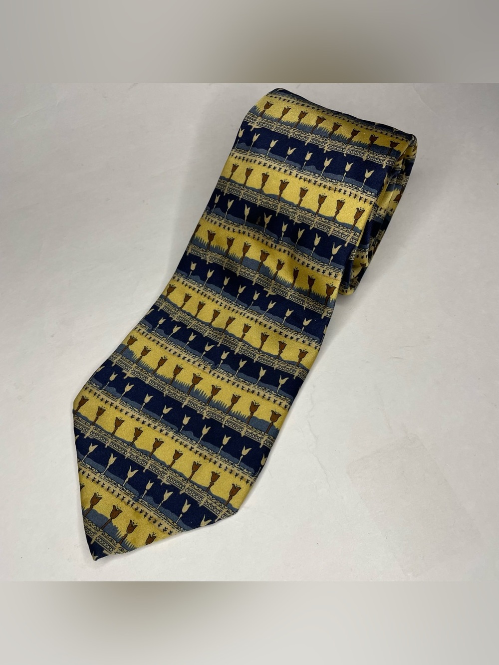 VTG Silk Artifacts Necktie Floral Tulips Geometric Nature Corp Career Office 60"